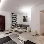 Militari M2 * Βουκουρέστι