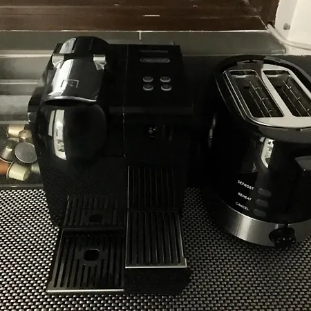 Militari M2 Βουκουρέστι